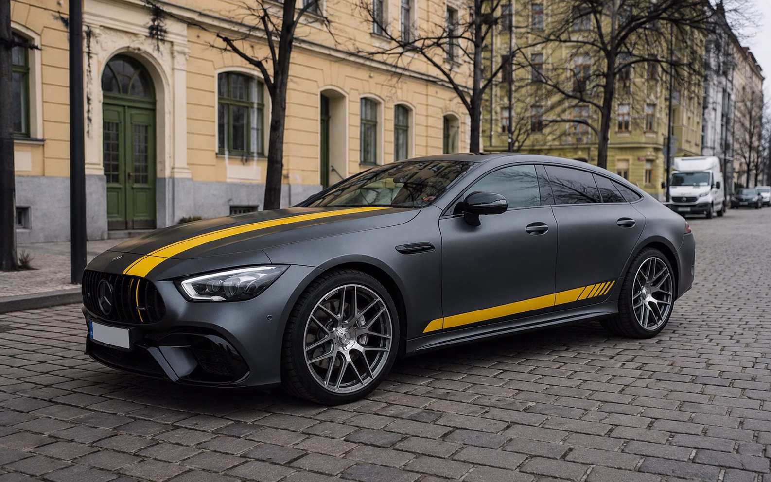 Mercedes-AMG GT 53