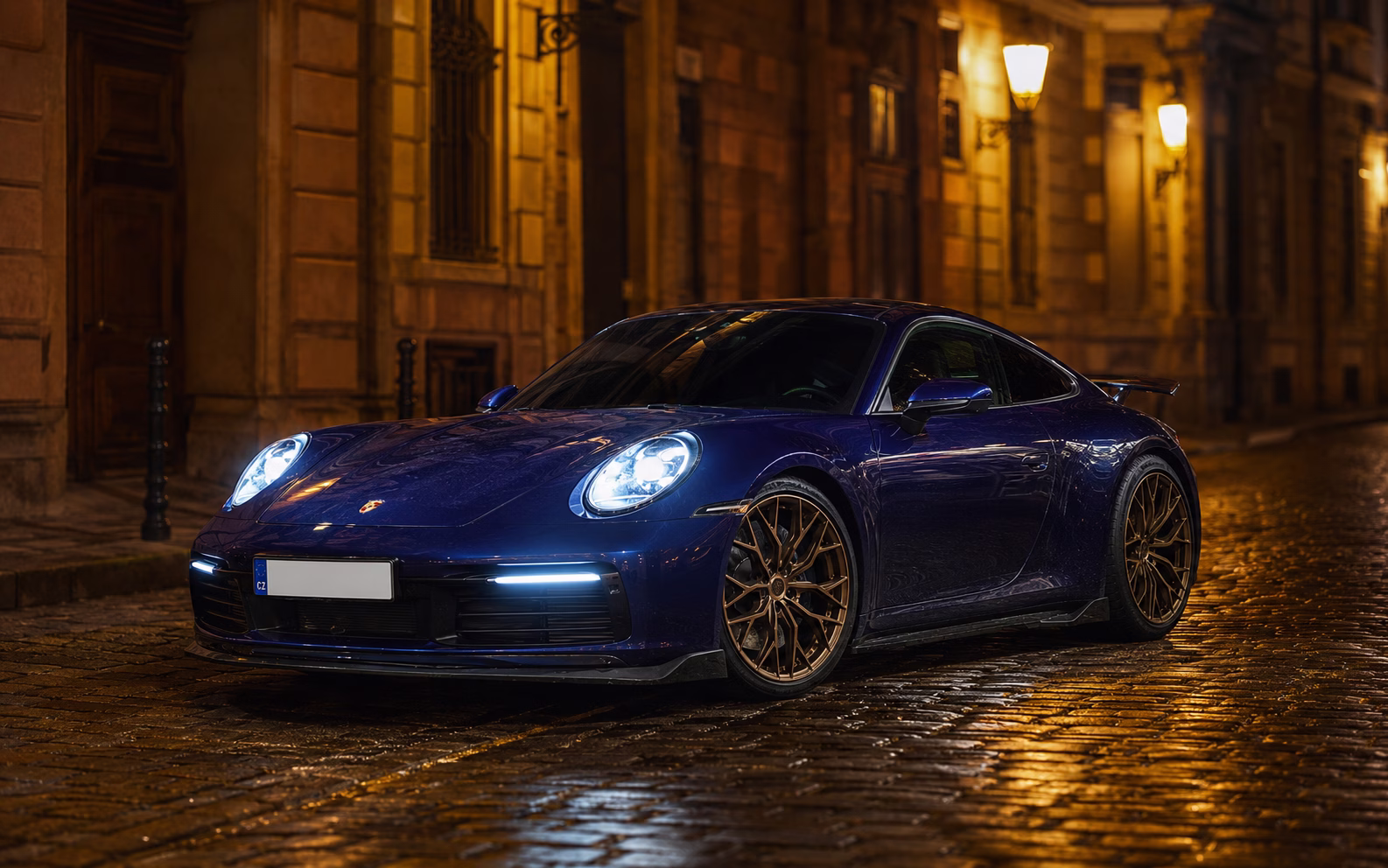 Porsche 911 Carrera RWD 2