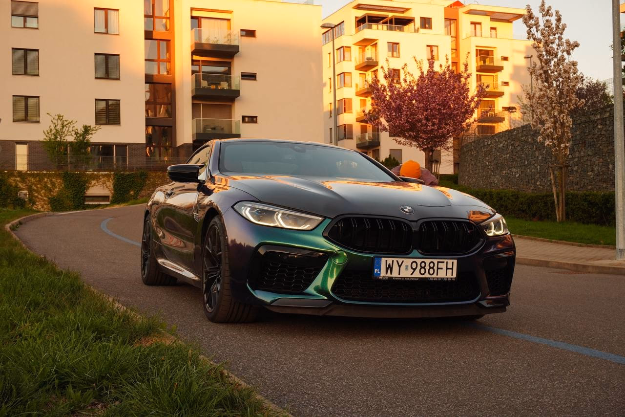 BMW M8 Competition Coupé 3