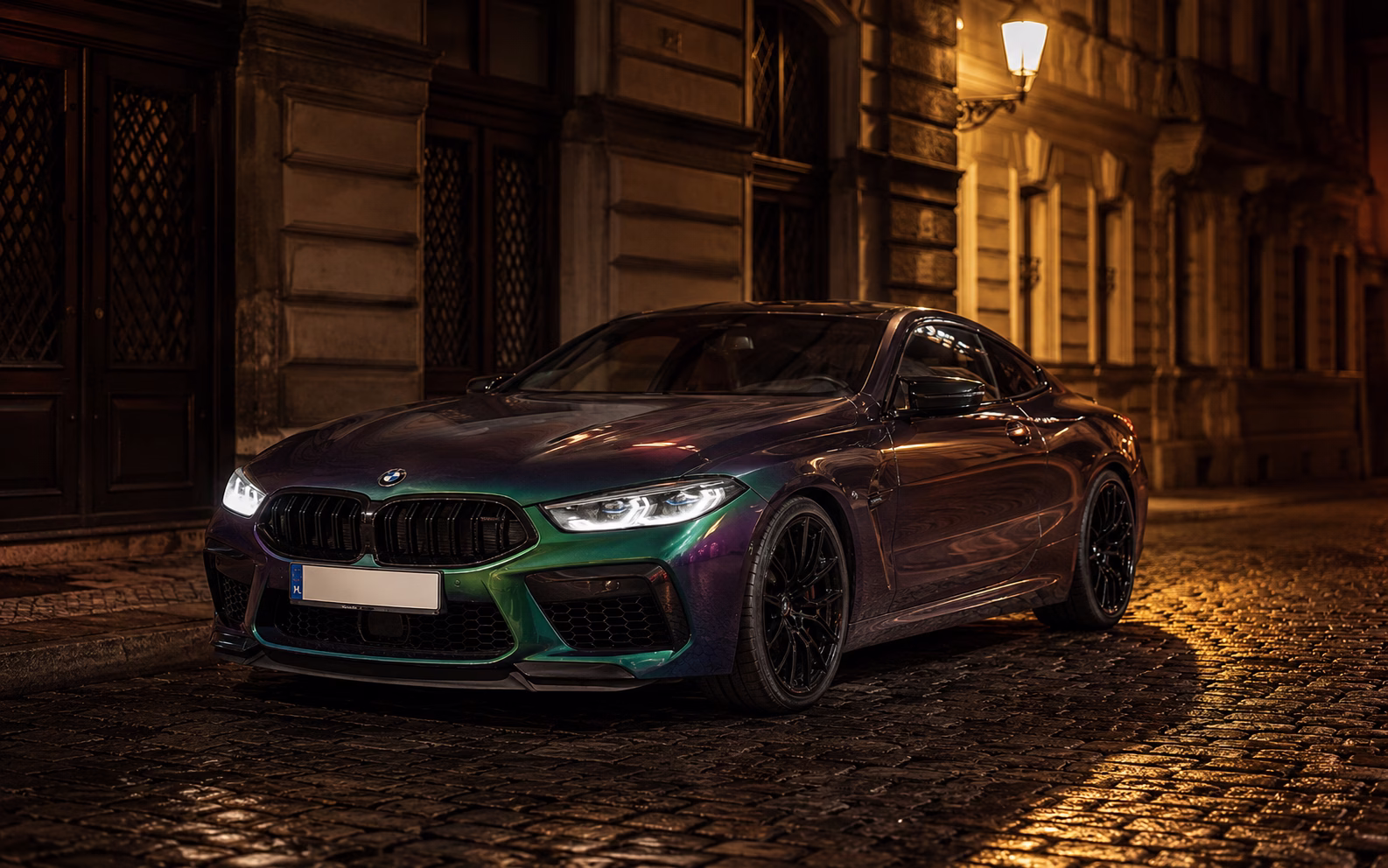 BMW M8 Competition Coupé 2