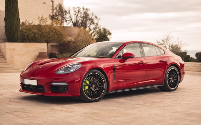 Porsche Panamera 4 E-Hybrid