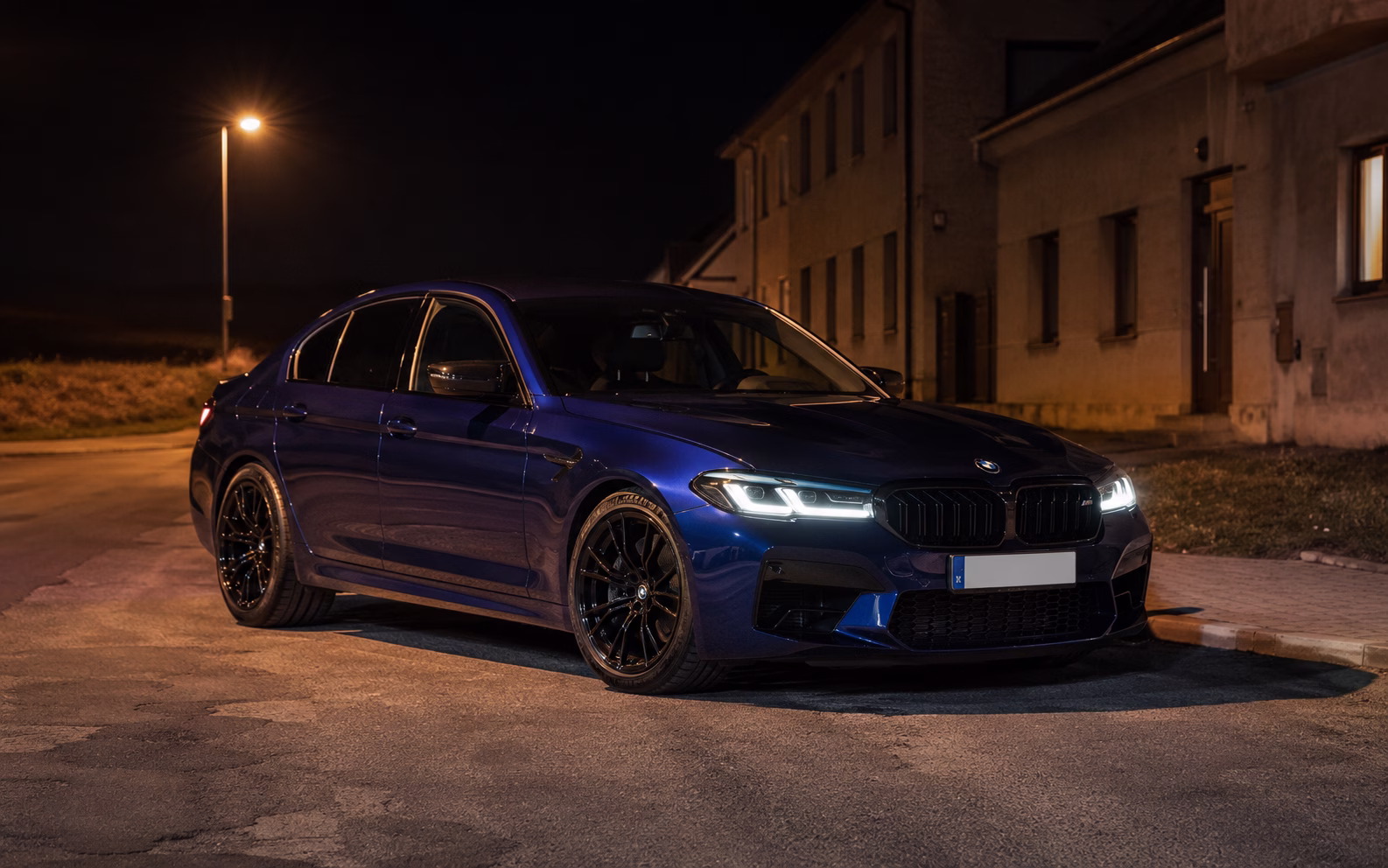 BMW M5 Competition 2